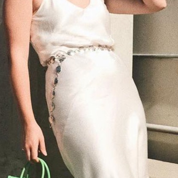 Accessories - EU Silver Hammered Hatch Medallion Coin Chain Belt